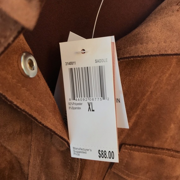 🎊2/$70🎊Comfy suede button down jacket - Picture 3 of 5